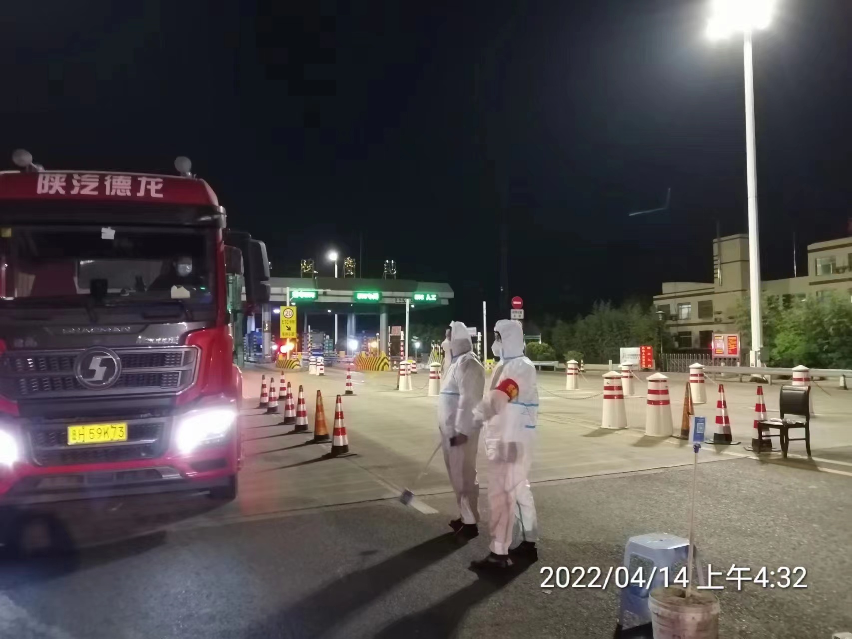 同心抗疫丨冲在最前线！大运河驾校防疫志愿者在行动！(图7)