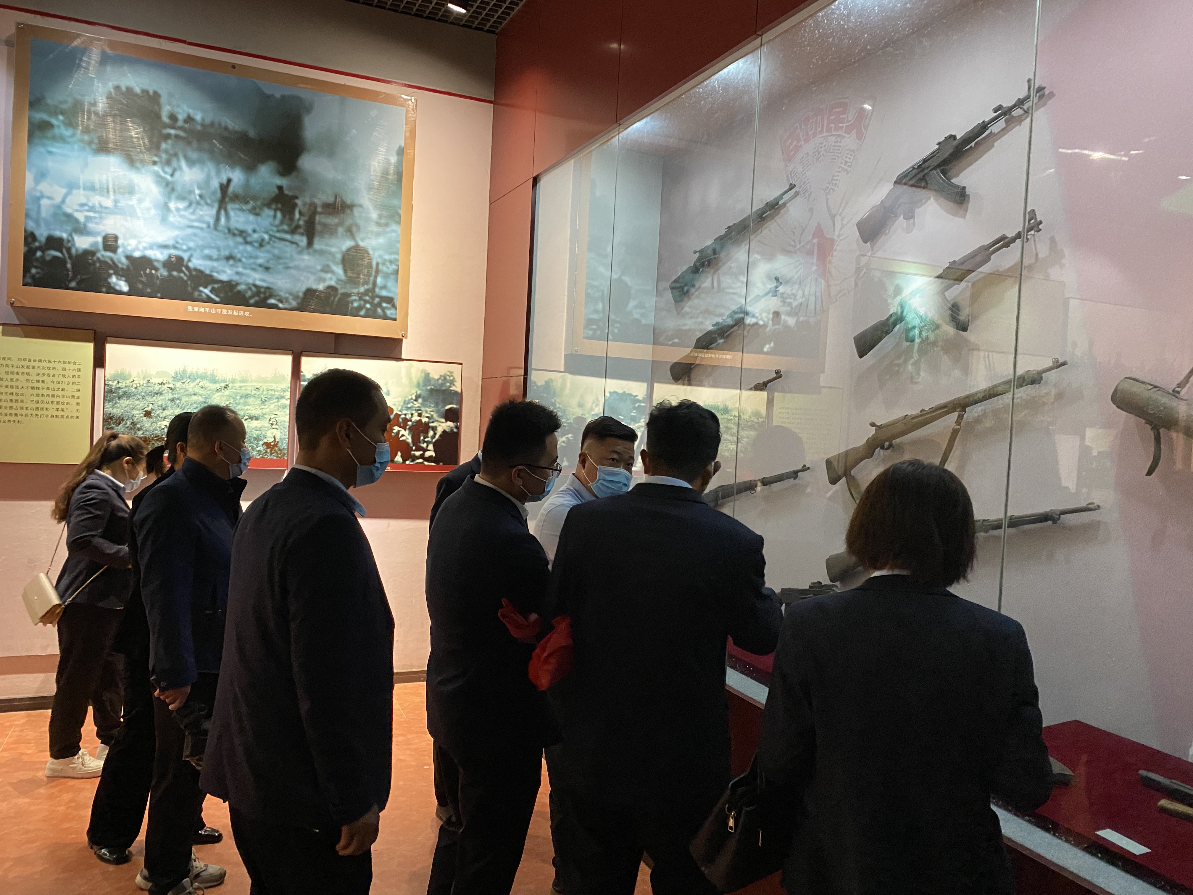 【济宁大运河驾校】党支部组织开展爱国主义教育，缅怀先烈、不忘初心！(图8)
