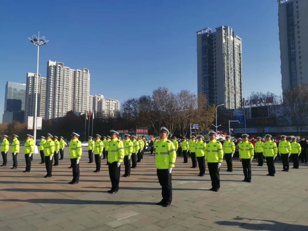 【济宁大运河驾校】第十个“全国交通安全日”，我们在行动！(图2)
