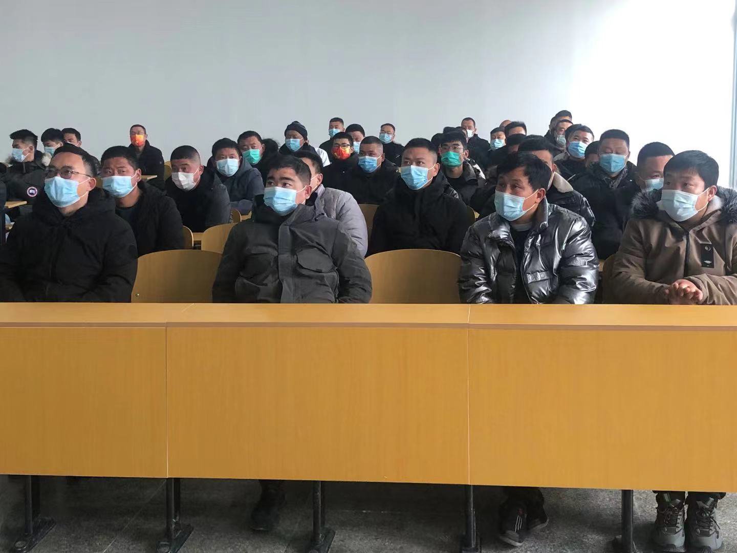 【济宁大运河驾校】刚拿到驾照就可以考货运上岗证？是的！你没看错~(图1)